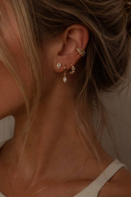 GOLDIE PEAR STUDS