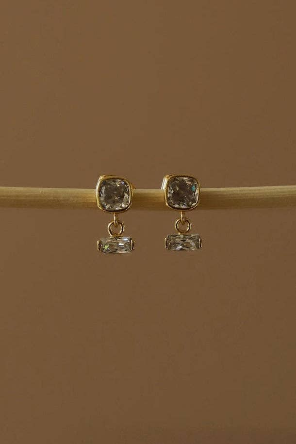 THE EVE STUD
