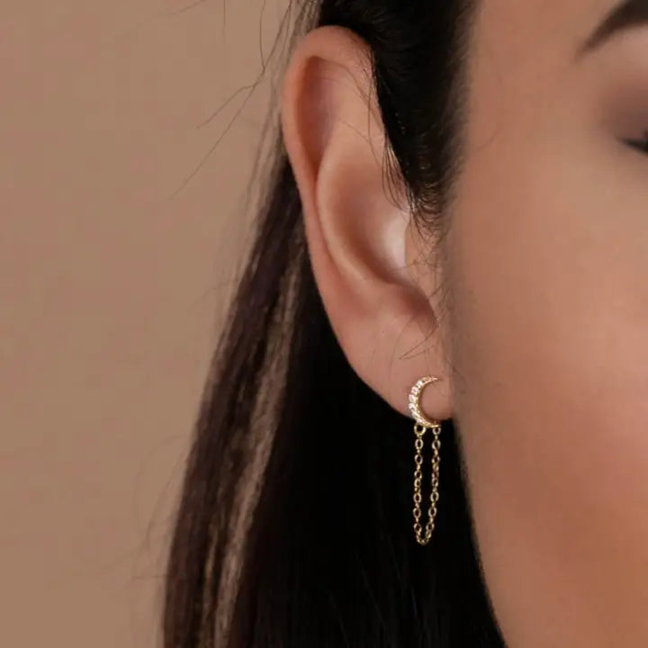 Chain Huggie - Moon - Earring