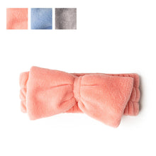 Load image into Gallery viewer, Lemon Lavender Take a Bow Ultra Plush Spa Headband
