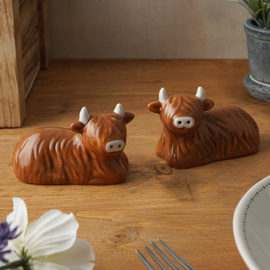 Bramble Farm Highland Cow Salt & Pepper Shakers In Gift Box