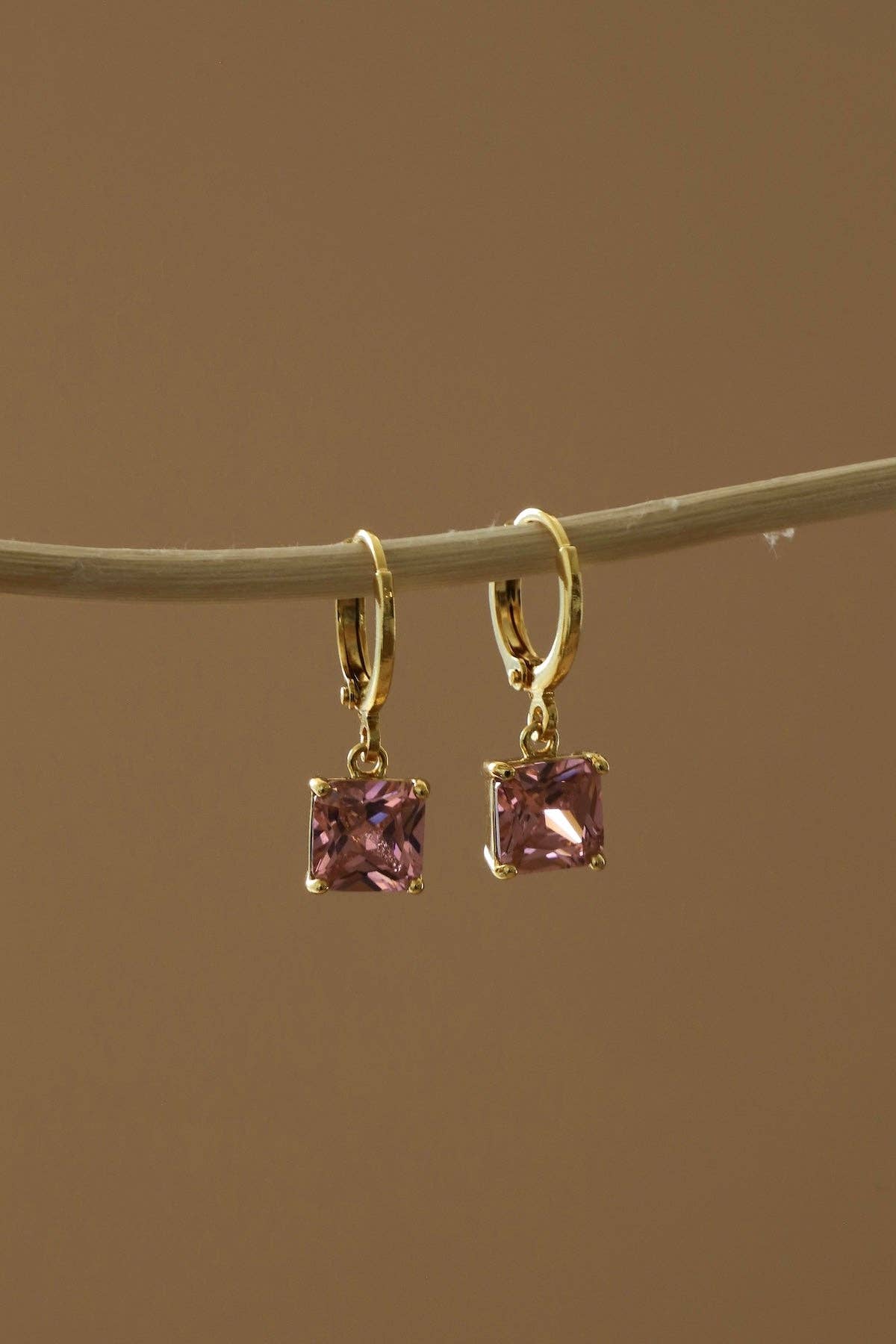 SQUARE BIRTHSTONE HUGGIES