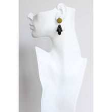 Load image into Gallery viewer, FERE32 Vintage acrylic post earrings
