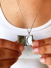 Load image into Gallery viewer, Book Locket Anne of Green Gables - Picket Fence
