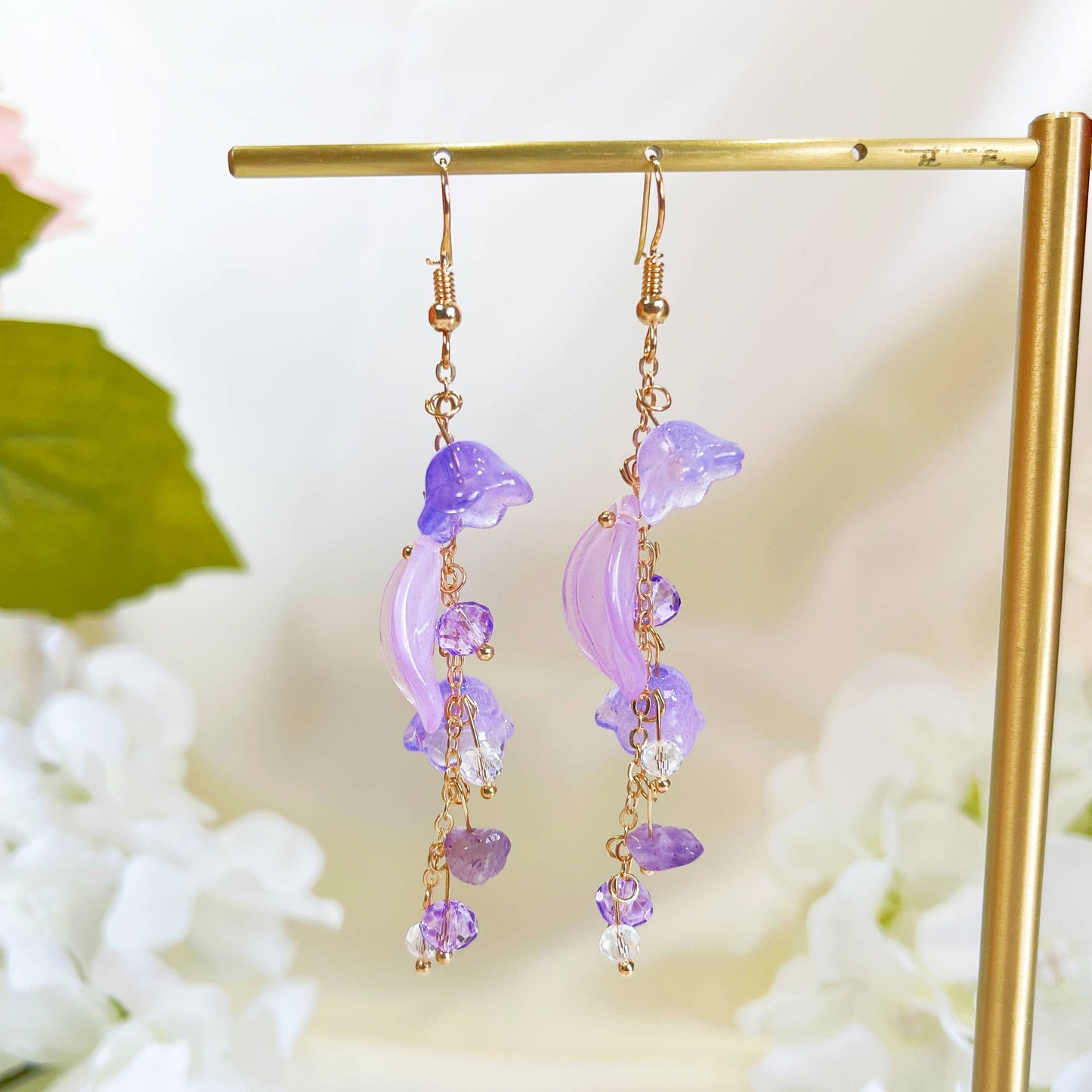 E196 purple flower long dangle drop beads earrings