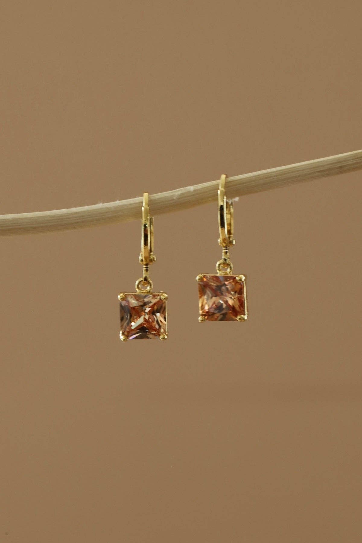 SQUARE BIRTHSTONE HUGGIES