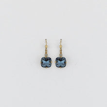 Load image into Gallery viewer, La Vie Classic Earring
