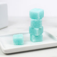 Load image into Gallery viewer, Gin And Tonic Exfoliation Cubes
