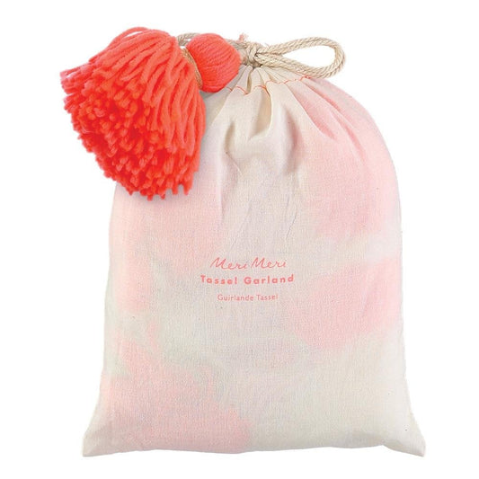 Meri Meri  Wool Tassel Garland Pink