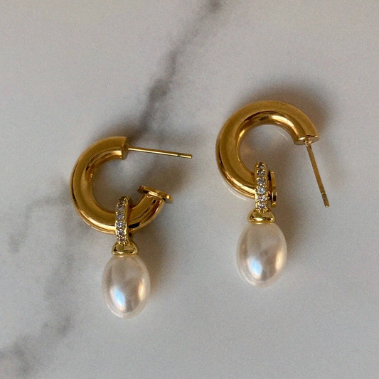 Prim Pearl Drop Earrings