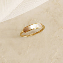 Load image into Gallery viewer, Mother of Pearl Bar Ring
